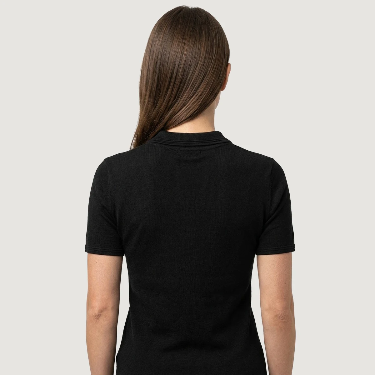 GymBeam Women‘s Polo Shirt Black - Rozmiar: XS | Kolor: Czarny | Waga: 1 g · záber 2