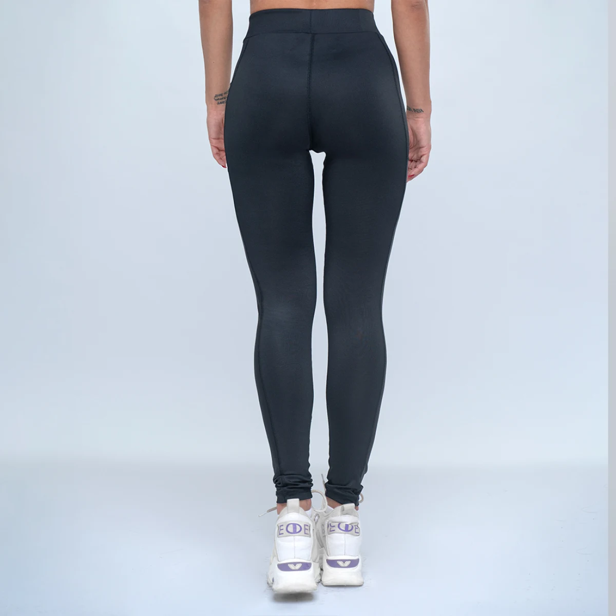 GymBeam Legginsy damskie Mesh Black - Rozmiar: M | Kolor: Czarny | Waga: 0,2 g | Opakowanie: 140 · záber 3
