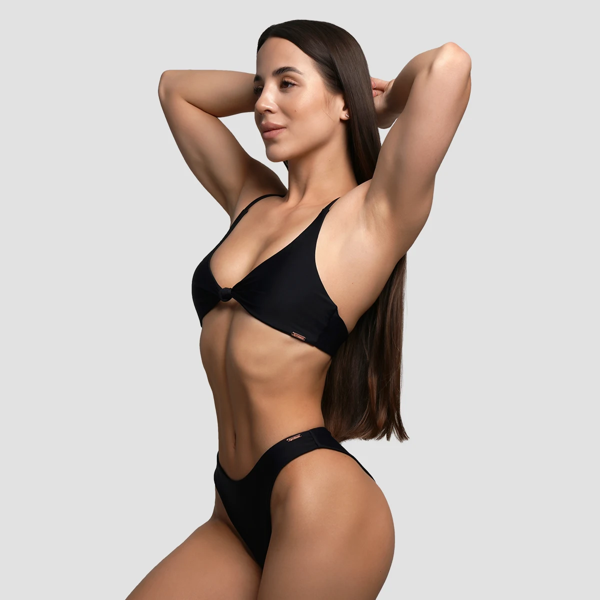 GymBeam Women‘s Bikini Top CURACAO Black - Rozmiar: M | Kolor: Czarny | Waga: 0,06 g · záber 4