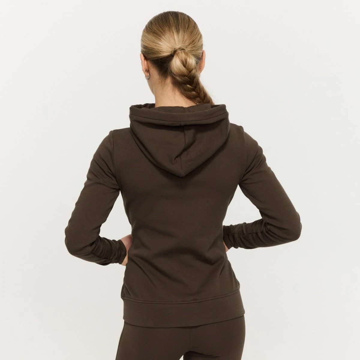 GymBeam Women‘s Limitless Zip Up Hoodie Espresso - Rozmiar: XS | Kolor: Brązowy | Waga: 0,4895 g | Opakowanie: 42 · záber 4