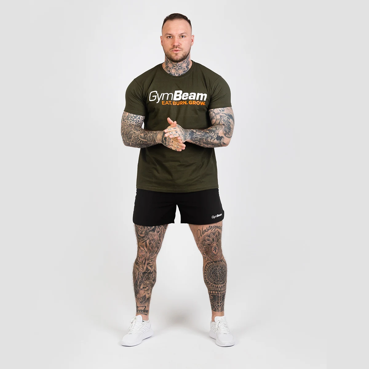 GymBeam Grow T-shirt Military Green - Kolor: Zielony | Waga: 0,22 g | Opakowanie: 50 · záber 4
