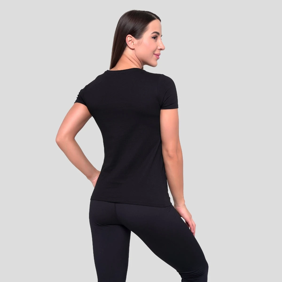 GymBeam Women‘s Strong Tomorrow T-shirt Black - Rozmiar: XS | Kolor: Czarny | Waga: 0,1 g · záber 3