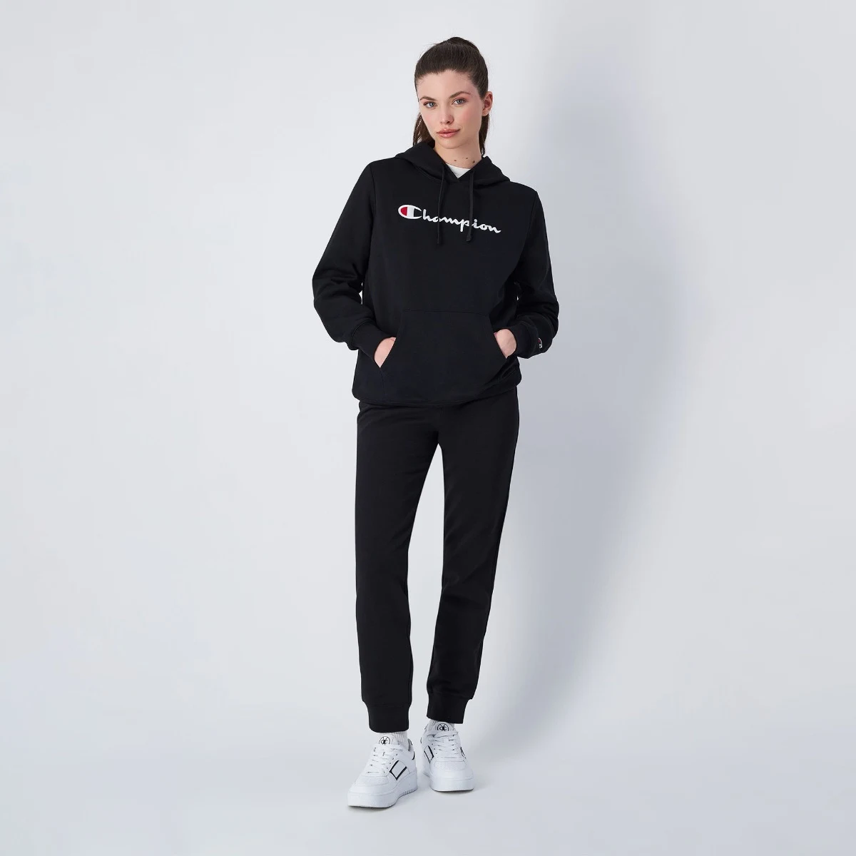 Champion Women‘s Slim Fit Joggers Black - Rozmiar: XL | Kolor: Czarny | Waga: 0,406 g · záber 4