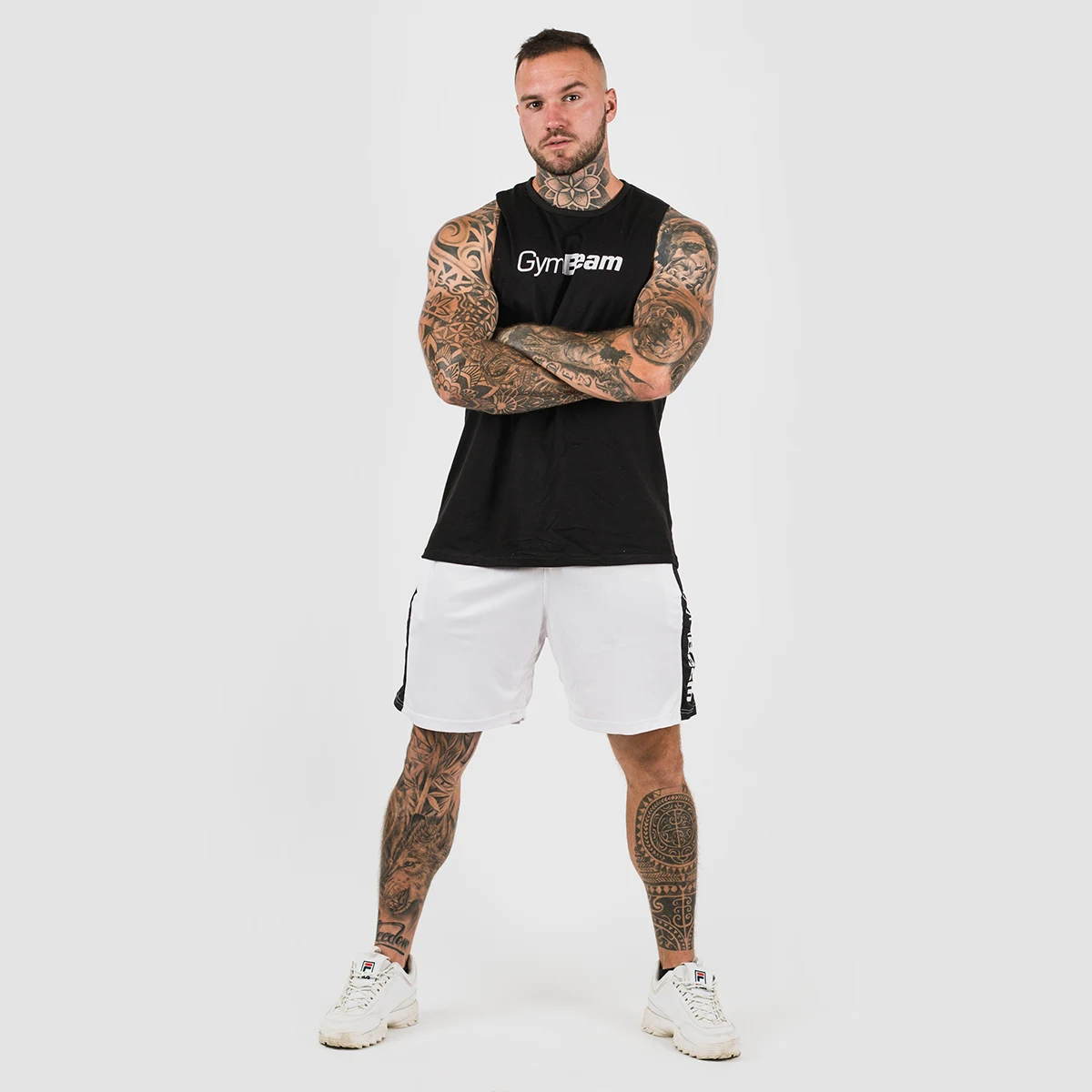 GymBeam Podkoszulek Cut Off Black - Rozmiar: L | Kolor: Czarny | Waga: 0,167 g | Opakowanie: 200 · záber 3
