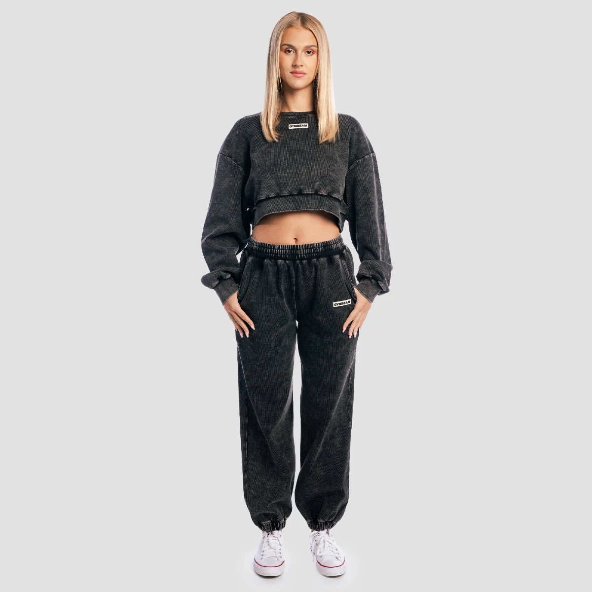 GymBeam Women‘s Aura Joggers Washed Black - Rozmiar: XS | Kolor: Czarny | Waga: 0,62 g | Opakowanie: 22 · záber 4
