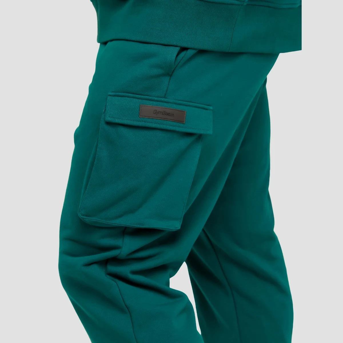 GymBeam Utility Joggers Green - Rozmiar: M | Kolor: Zielony | Waga: 0,58 g · záber 2