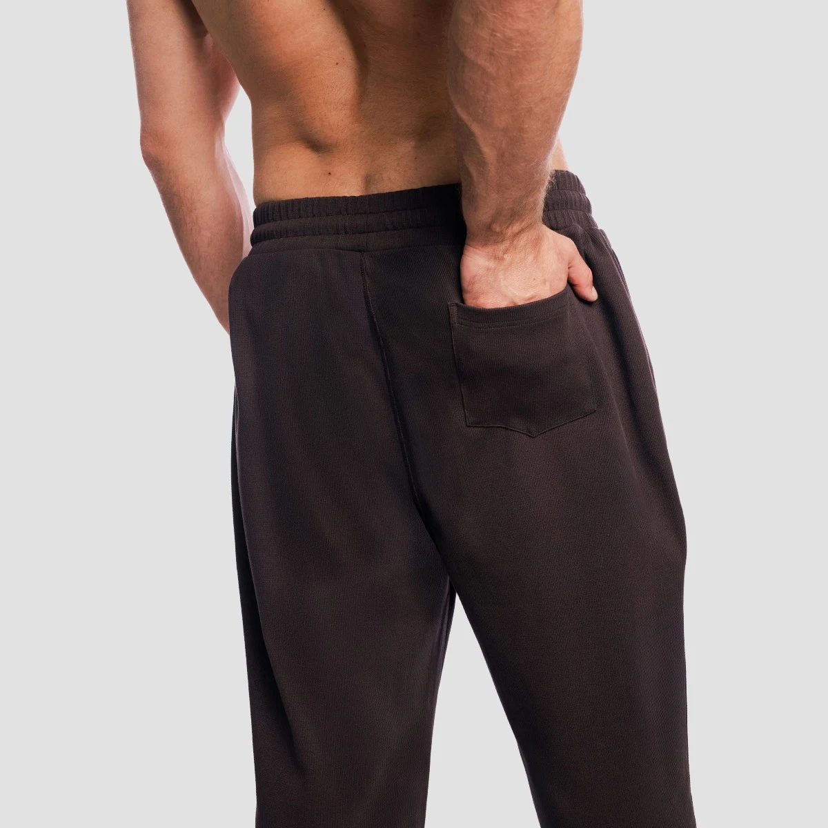 GymBeam Aura Joggers Tee Brown - Rozmiar: L | Kolor: Brązowy | Waga: 0,75 g | Opakowanie: 24 · záber 2
