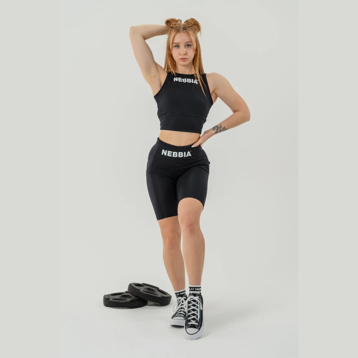 NEBBIA Women‘s Cropped Tank Top Gym Therapy Black - Rozmiar: S | Kolor: Czarny | Waga: 0,119 g | Opakowanie: 100 · záber 5