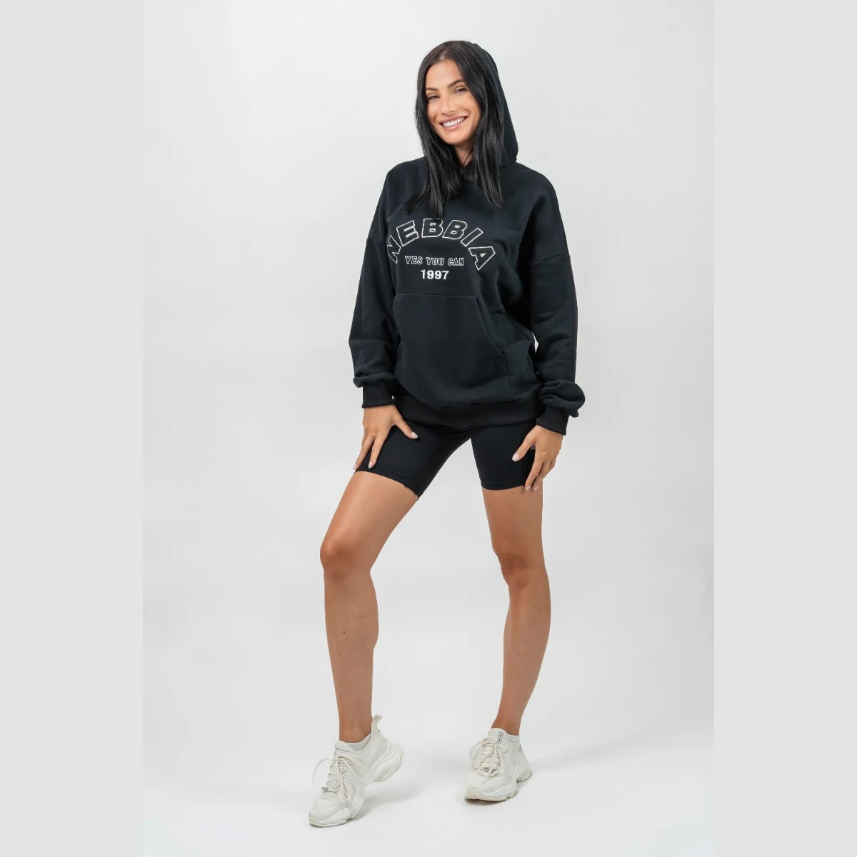 NEBBIA Women‘s Oversize Hoodie Gym Rat Black · záber 2