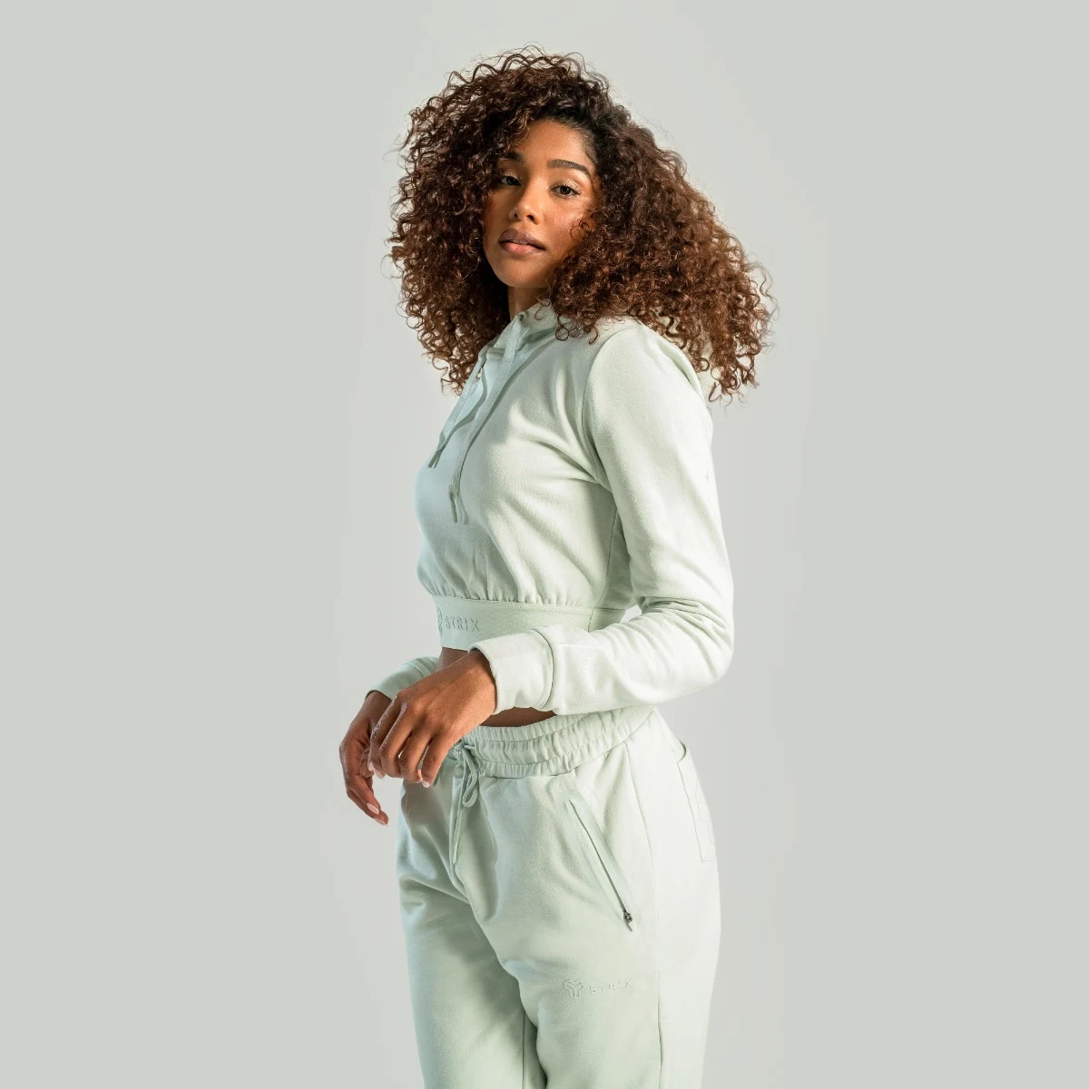 STRIX Krótka bluza damska z kapturem Essential Moon Grey - Rozmiar: XS | Kolor: Szary | Waga: 0,41 g · záber 4