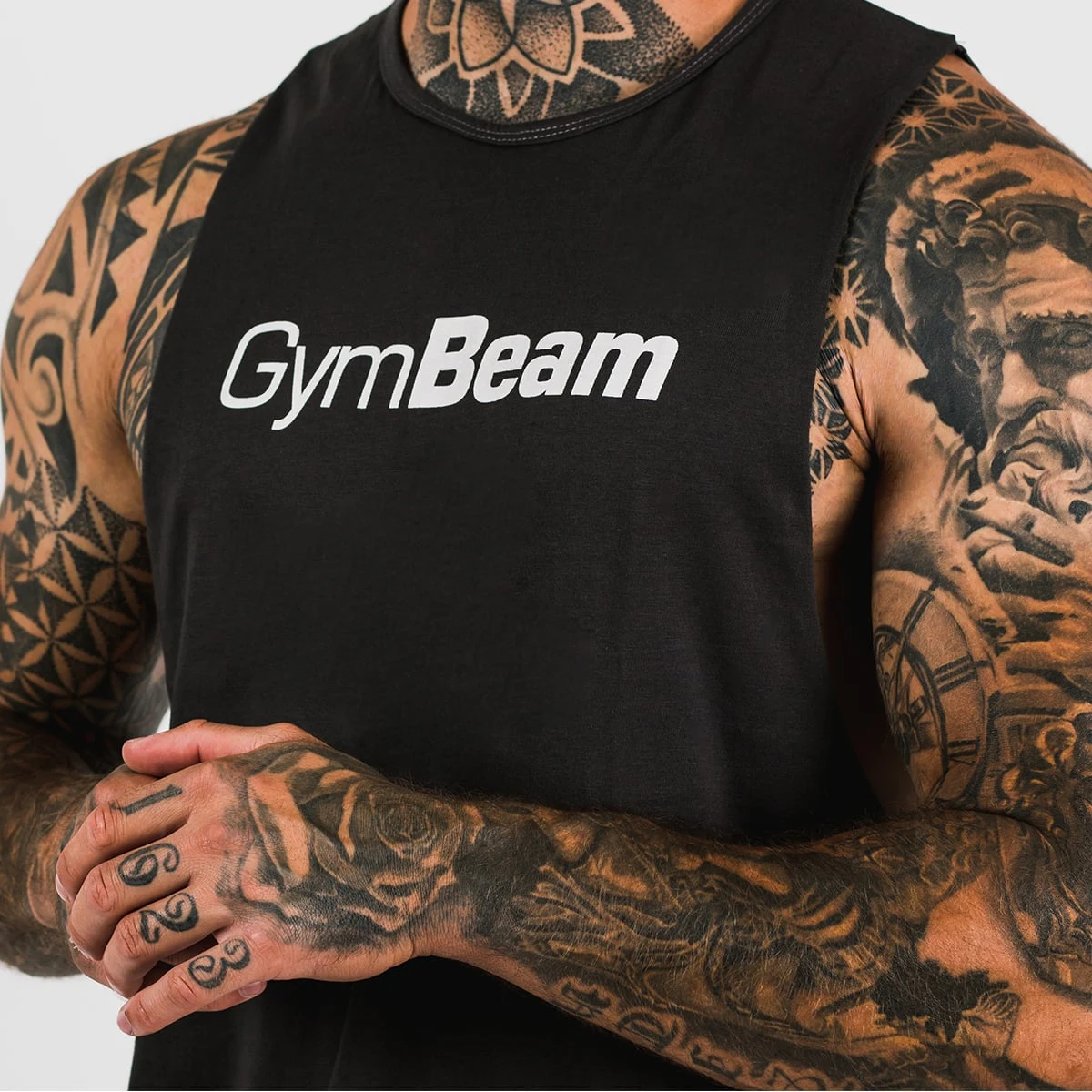 GymBeam Podkoszulek Cut Off Black - Rozmiar: XXL | Vek: Dorośli | Waga: 0,208 g | Opakowanie: 200 · záber 2