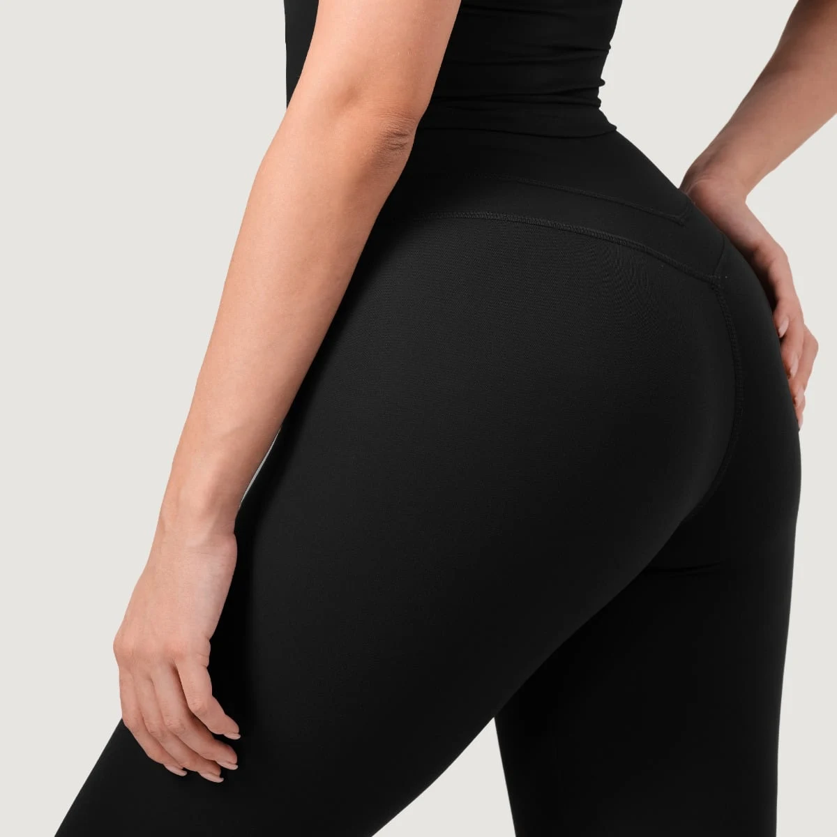 GymBeam Women‘s NEO Leggings Black - Rozmiar: XS | Kolor: Czarny | Waga: 0,1456 g | Opakowanie: 115 · záber 4
