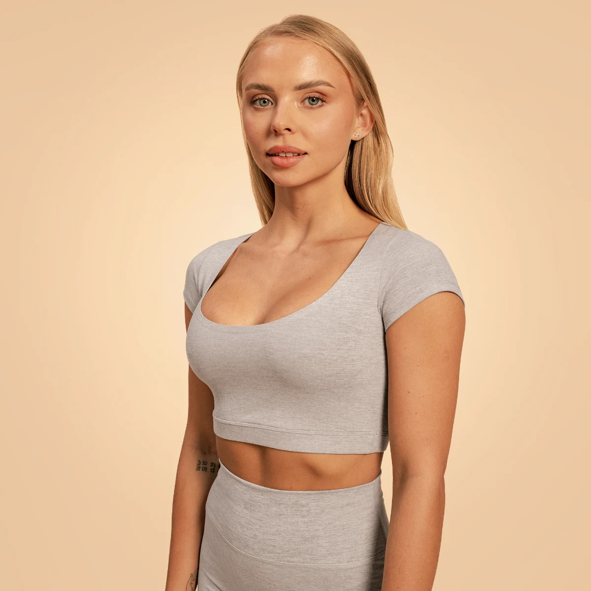BeastPink Women‘s Sense Cropped T-shirt Grey · záber 3