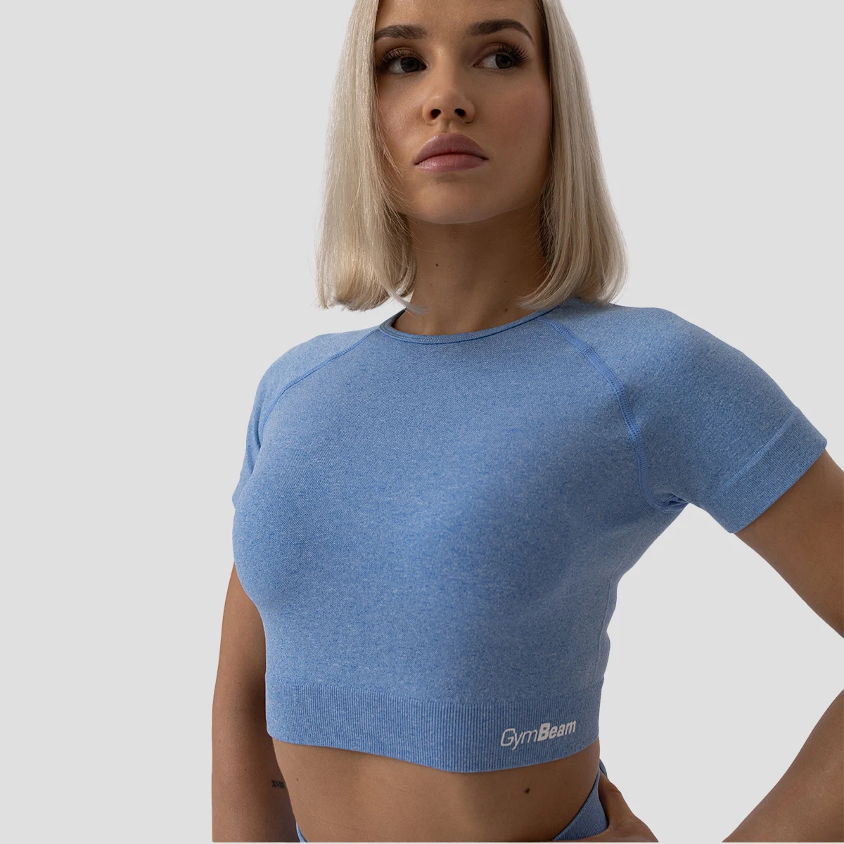 GymBeam Women‘s FLO CropTop Blue - Rozmiar: XL | Kolor: Niebieski | Waga: 0,15 g | Opakowanie: 50 · záber 2