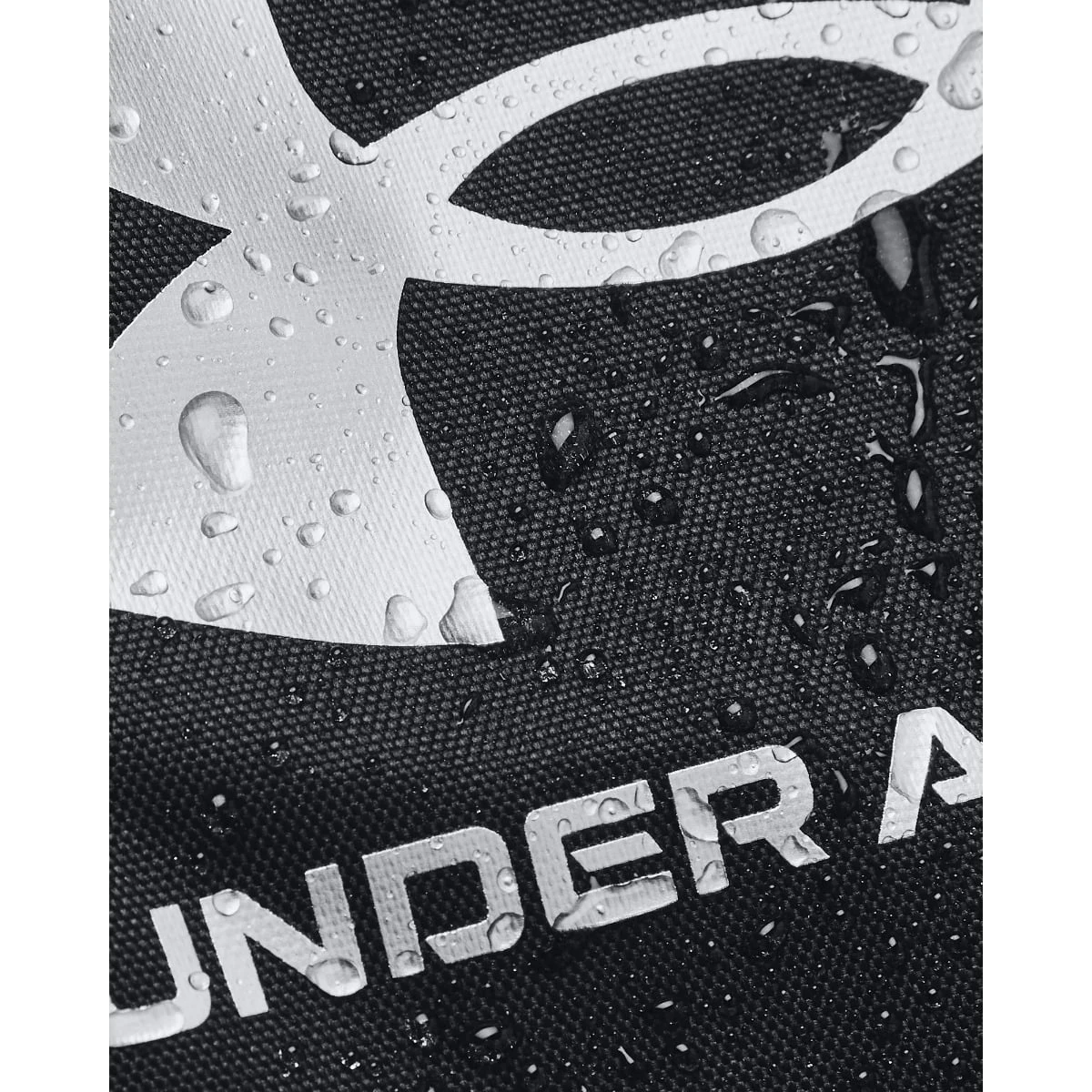 Under Armour Sports bag Undeniable 5.0 Duffle SM Black · záber 5