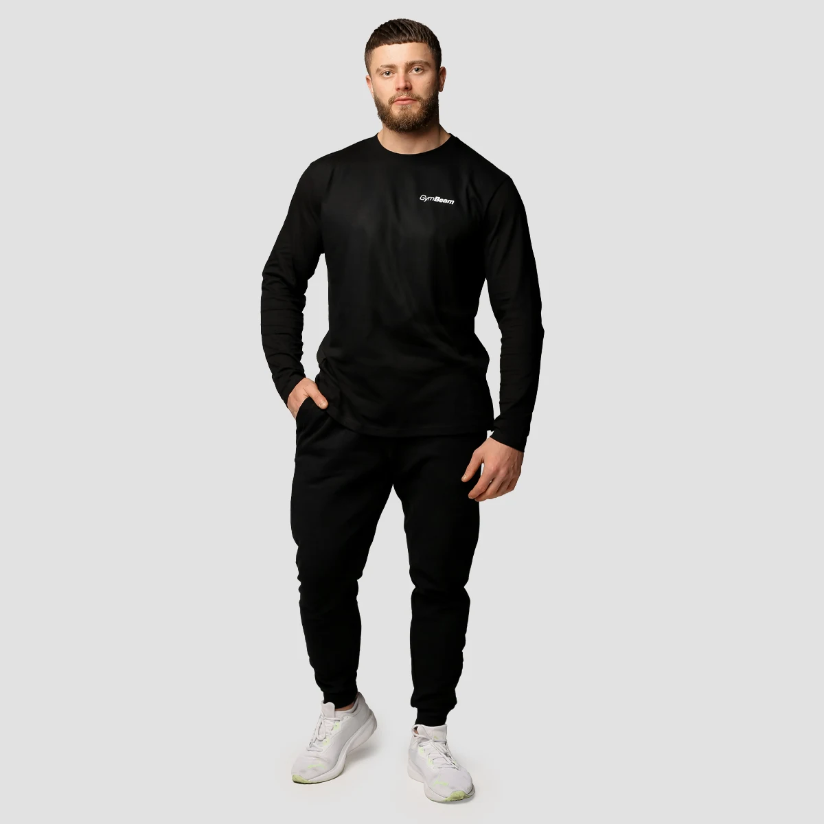 GymBeam Men‘s Basic Long Sleeve T-Shirt Black - Rozmiar: L | Kolor: Czarny | Waga: 0,219 g · záber 5