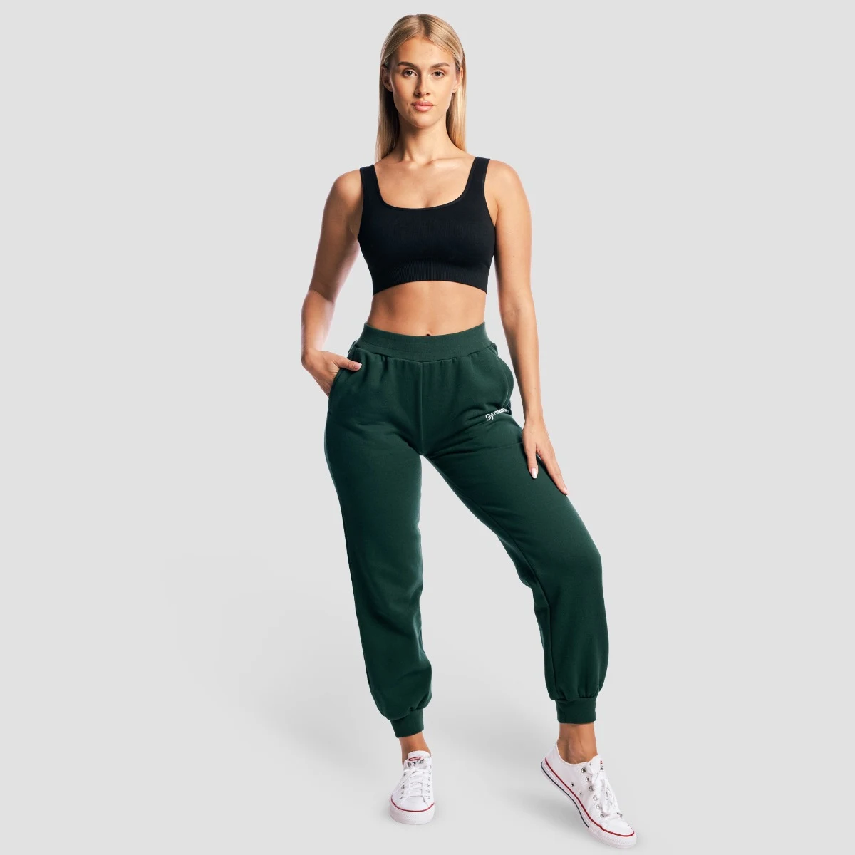 GymBeam Women‘s GymBabe Sweatpants Forest - Rozmiar: M | Kolor: Zielony | Waga: 0,55 g | Opakowanie: 33 · záber 5