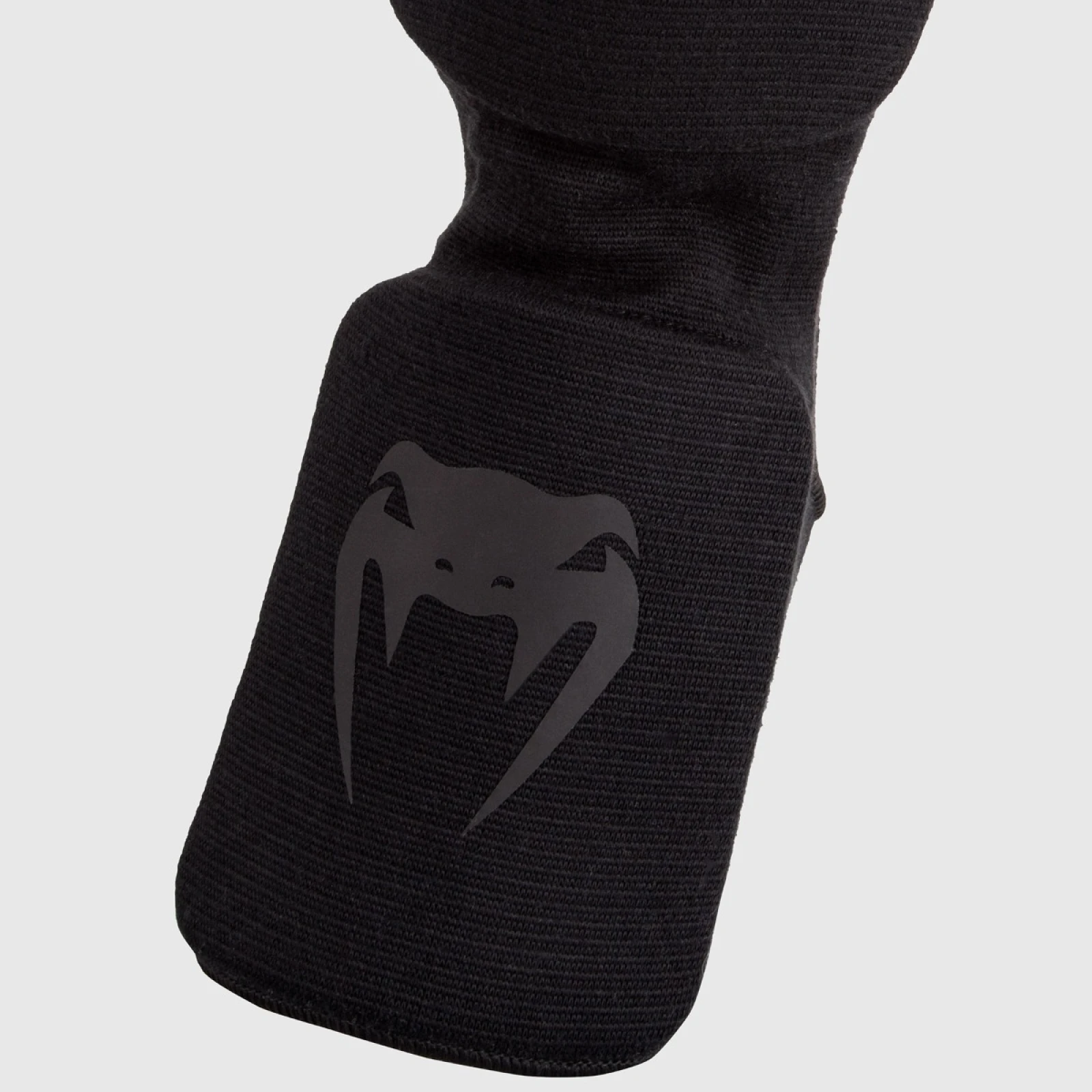 Venum Shin Guards Black - Rozmiar: S | Kolor: čierna | Grupa wiekowa: Dorośli | Waga: 0,214 g | Opakowanie: 48 · záber 5
