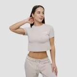 GymBeam Women‘s Agile Cropped T-shirt Desert - Rozmiar: L | Kolor: Béžová | Waga: 0,11 g · záber 4