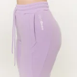 GymBeam Women‘s Limitless Joggers Lavender - Rozmiar: XXL | Kolor: Fioletowy | Waga: 0,615 g | Opakowanie: 36 · záber 2
