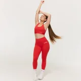 GymBeam Limitless Bra Hot Red - Rozmiar: L | Kolor: Czerwony | Waga: 0,14 g | Opakowanie: 86 · záber 3