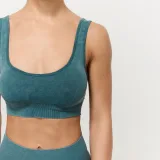 GymBeam Lift Seamless Sports Bra Petrol - Rozmiar: XS | Kolor: Zielony | Waga: 0,086 g | Opakowanie: 70 · záber 2