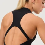 GymBeam Women‘s NEO Zip-Up Jumpsuit Black - Rozmiar: XS | Kolor: Czarny | Waga: 0,16 g | Opakowanie: 65 · záber 2