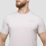 GymBeam Men‘s Agile Sports T-shirt Desert - Rozmiar: XL | Kolor: Béžová | Waga: 0,17 g | Opakowanie: 50 · záber 3