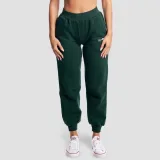GymBeam Women‘s GymBabe Sweatpants Forest - Rozmiar: M | Kolor: Zielony | Waga: 0,55 g | Opakowanie: 33 · záber 1