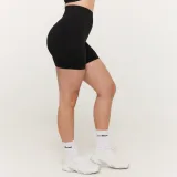 GymBeam Women‘s FLO Shorts Graphite - Rozmiar: S | Kolor: Czarny | Waga: 0,14 g | Opakowanie: 140 · záber 3