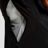 GymBeam Men‘s Softshell Jacket Black - Rozmiar: S | Kolor: Czarny | Waga: 0,81 g | Opakowanie: 20 · záber 2