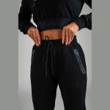 STRIX Damskie joggery Essential Black · záber 2