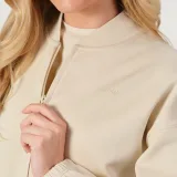 GymBeam Women‘s NEO Zip-Up Sweatshirt Almond - Rozmiar: XL | Kolor: Béžová | Waga: 0,4091 g | Opakowanie: 45 · záber 3