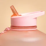 Beastpink Hyper Hydrator Sports Bottle 2,2 l Pink · záber 3