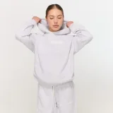 GymBeam Women‘s Varsity Hoodie Grey - Rozmiar: XXL | Kolor: Szary | Waga: 1,0402 g | Opakowanie: 10 · záber 3