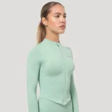 GymBeam Women‘s Luma Sports Top Pistachio - Rozmiar: XL | Kolor: Zielony | Waga: 0,3 g | Opakowanie: 80 · záber 5