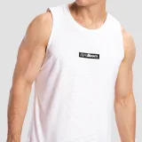 GymBeam Men‘s Combat Tank Top White - Rozmiar: M | Kolor: Biały | Waga: 0,176 g | Opakowanie: 100 · záber 2