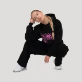 GymBeam Women‘s Thorn Hoodie Black - Rozmiar: XL | Kolor: Czarny | Waga: 0,69 g | Opakowanie: 30 · záber 5