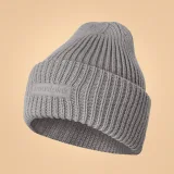 BeastPink Winter Beanie Grey · záber 1