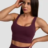 GymBeam Cut-Out Sport Bra Eggplant - Rozmiar: L | Kolor: Fioletowy | Waga: 0,151 g | Opakowanie: 100 · záber 2