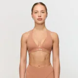 GymBeam Fierce Halter Sports Bra Caramel - Rozmiar: XL | Kolor: Brązowy | Waga: 0,09 g | Opakowanie: 160 · záber 1