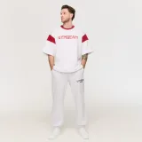 GymBeam Premium Heavyweight Varsity T-Shirt White - Rozmiar: S | Kolor: Biały | Waga: 0,5912 g | Opakowanie: 23 · záber 5
