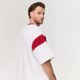 GymBeam Premium Heavyweight Varsity T-Shirt White - Rozmiar: S | Kolor: Biały | Waga: 0,5912 g | Opakowanie: 23 · záber 3