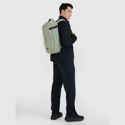 Mestský batoh (18 L) s vreckom na notebook - olivový/khaki