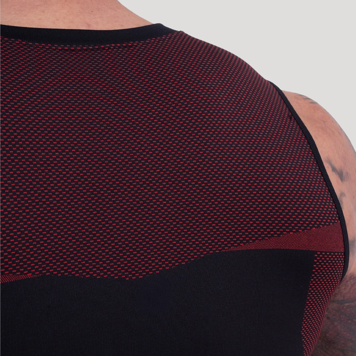 GymBeam Maiou fără cusături OG1 Black/Red · záber 5