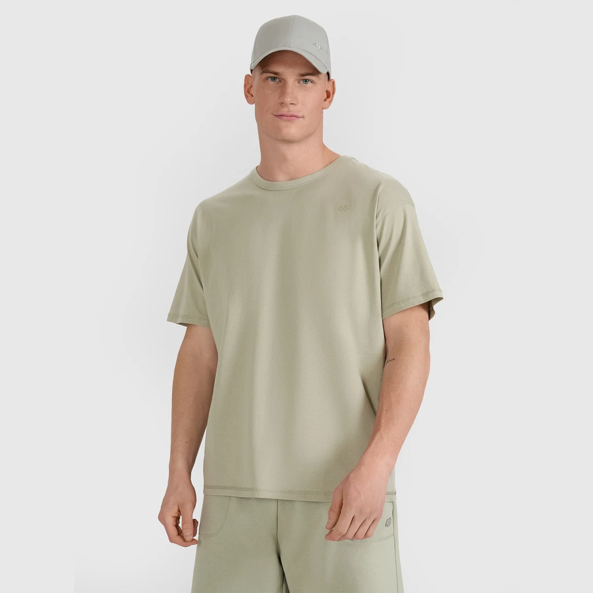 TSHIRT · záber 12