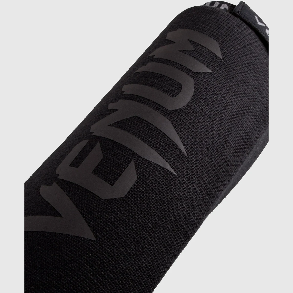 Venum Apărători pentru tibie Shin Guards Black · záber 4
