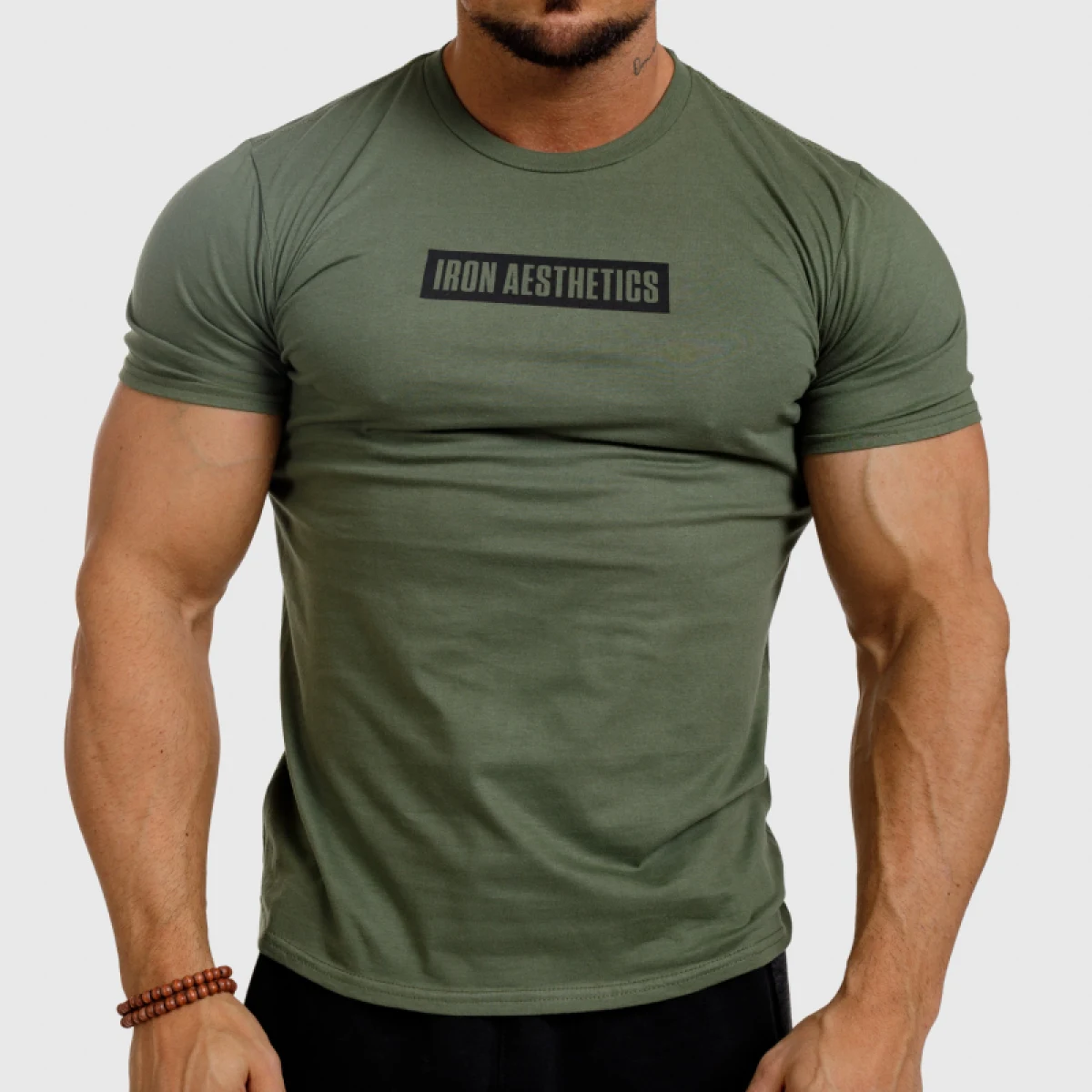 Tricou fitness pentru bărbați Iron Aesthetics Boxed, verde armată · záber 1