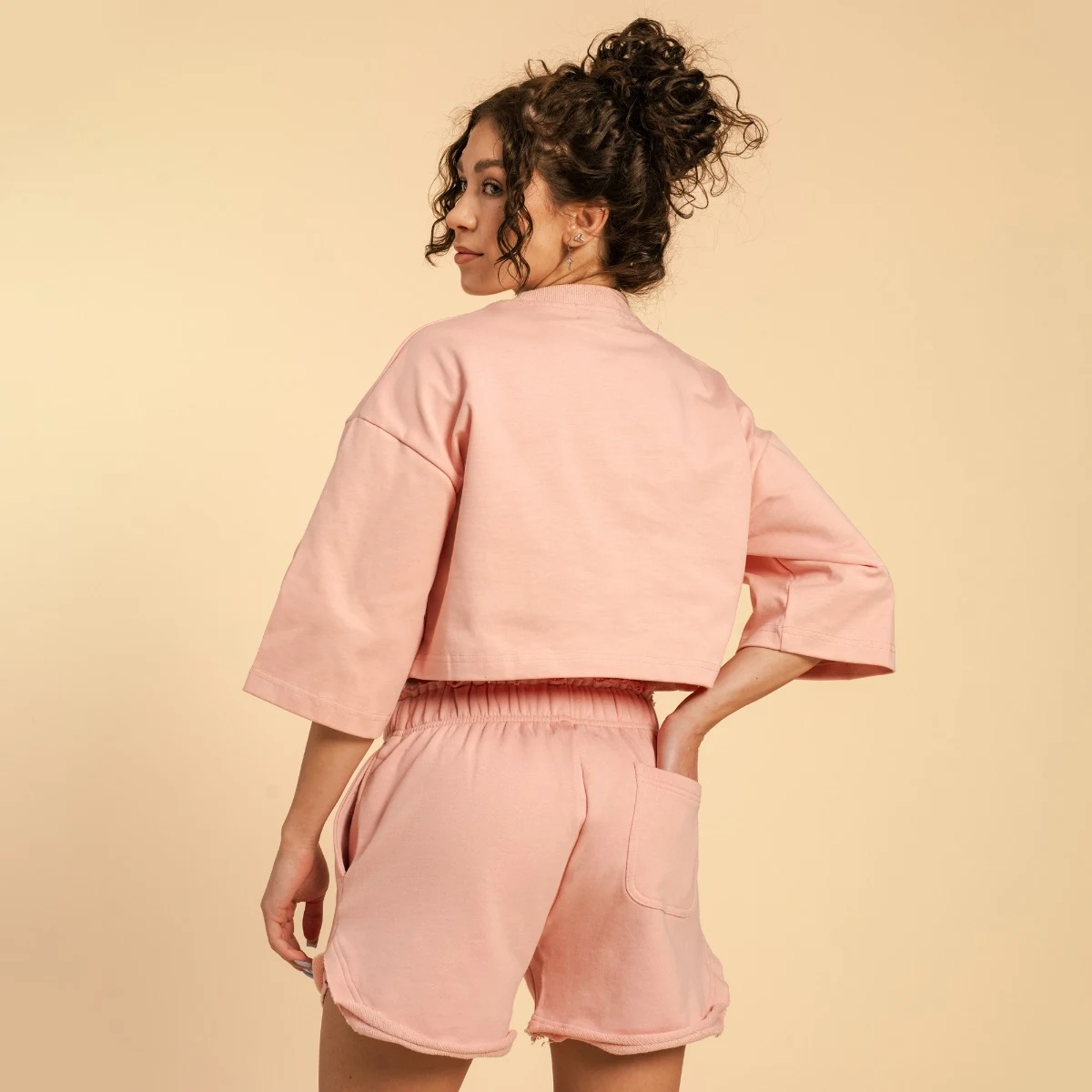 BeastPink Tricou pentru femei Cropped Serenity Pink · záber 4