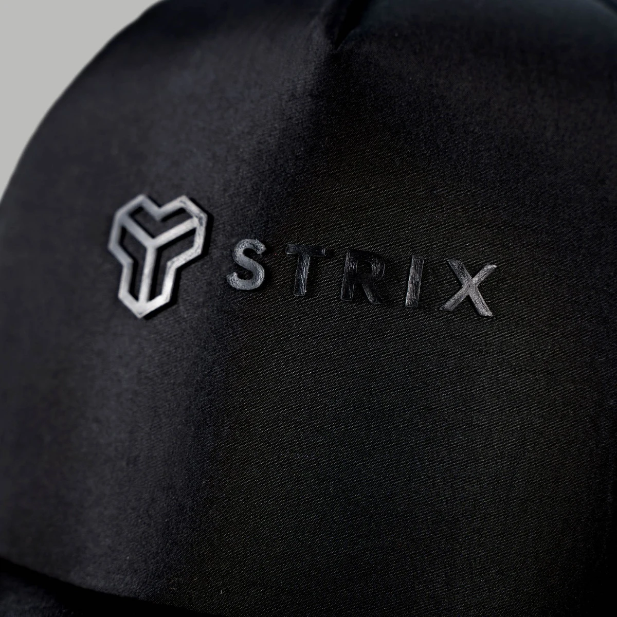 STRIX Șapcă Nova Black · záber 3